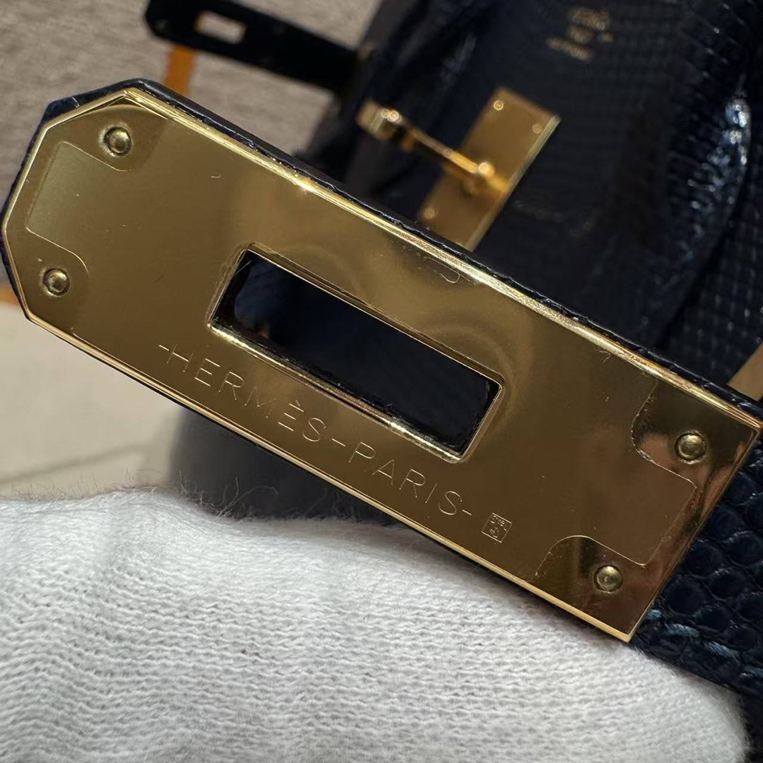 Hermes Birkin 30 Bag Handmade In Lizard Leather from South Africa Gold Hardware 7P Blue Presse - Image 14