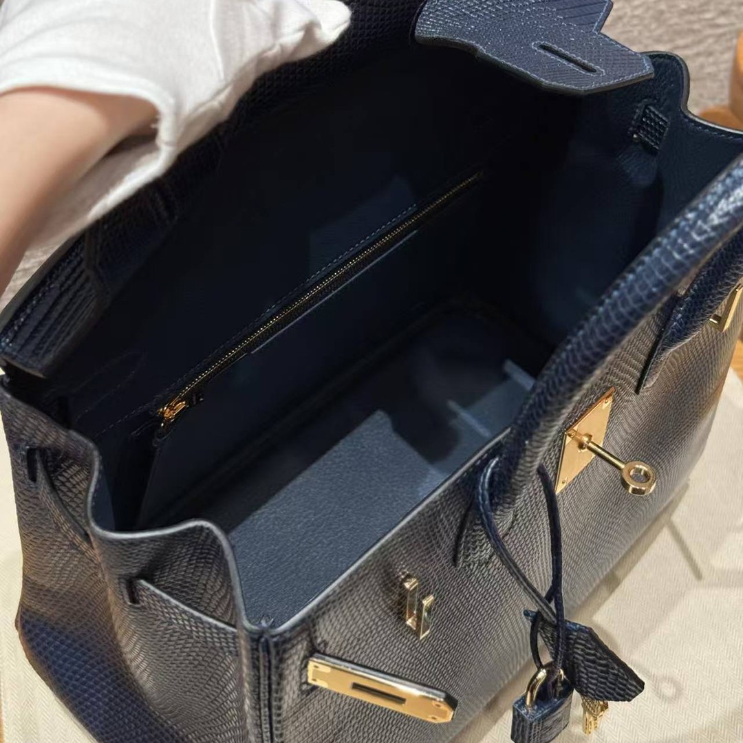 Hermes Birkin 30 Bag Handmade In Lizard Leather from South Africa Gold Hardware 7P Blue Presse - Image 12