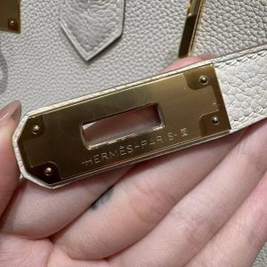 Hermes Birkin 35 Bag Handmade In Togo Calfskin Leather Gold Hardware 10 Craie - Image 13