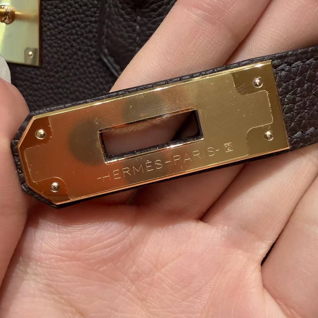Hermes Birkin 35 Bag Handmade In Togo Calfskin Leather Gold Hardware 47 Chocolate - Image 4