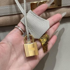 Hermes Birkin 35 Bag Handmade In Togo Calfskin Leather Gold Hardware 80 Gris Perle - Image 9