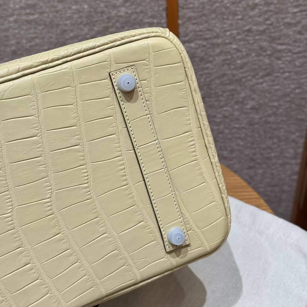 Hermes Birkin 35 Bag Handmade In Matte Alligator Leather Silver Hardware Y1 Vanille - Image 18