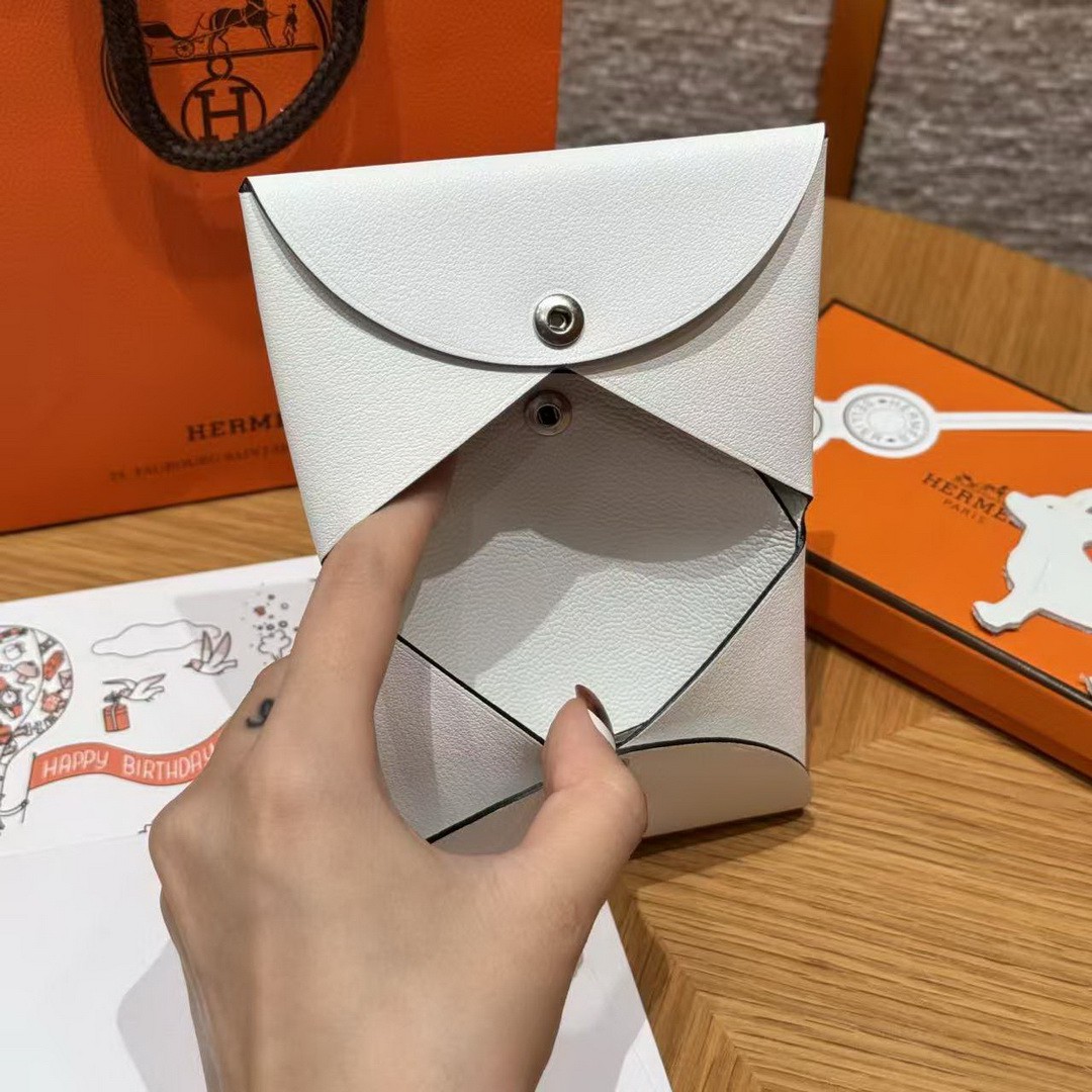Hermes Calvi Duo Compact Card Holder Handmade In Swift And Chèvre Calfskin Leather Silver Hardware 0U New White - Image 3