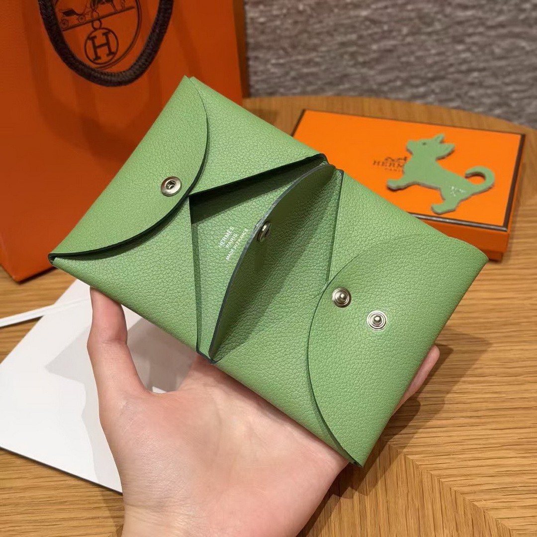 Hermes Calvi Duo Compact Card Holder Handmade In Evercolor Calfskin Leather Silver Hardware 3l Vert Criquent - Image 8