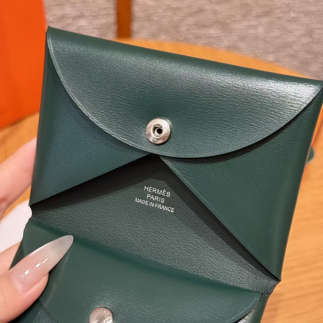 Hermes Calvi Duo Compact Card Holder Handmade In Box Calfskin Leather Silver Hardware 67 Vert Fonce - Image 3