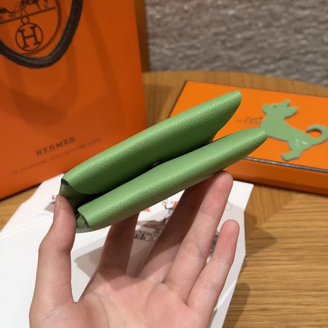 Hermes Calvi Duo Compact Card Holder Handmade In Evercolor Calfskin Leather Silver Hardware 3l Vert Criquent - Image 12