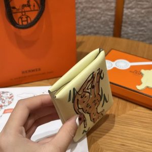 Hermes Calvi Duo Compact Card Holder Handmade In Swift And Chèvre Calfskin Leather Silver Hardware i8 Jaune Milto - Image 16