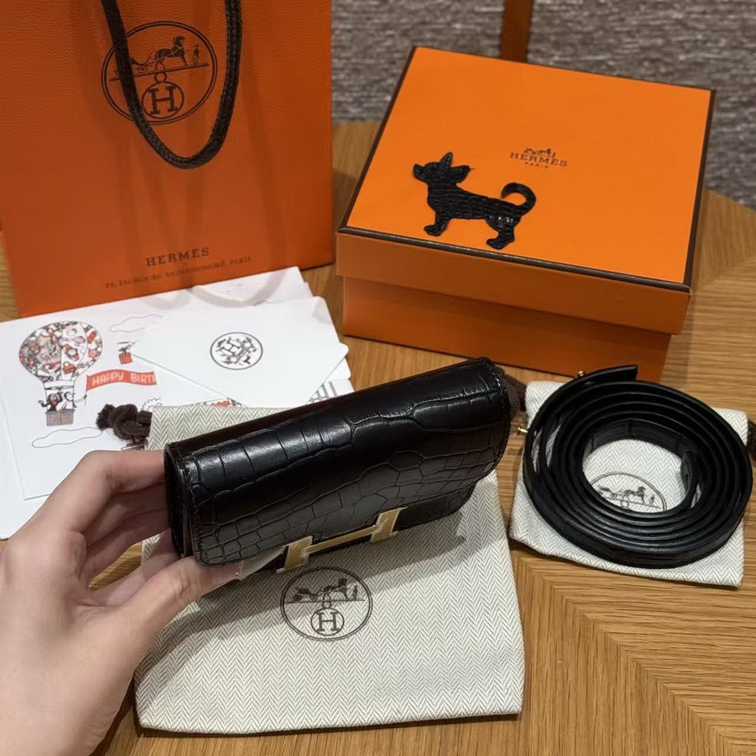 Hermes Constance Slim Wallet Handmade In Matte Alligator Leather from Mississippi Gold Hardware 89 Noir - Image 11