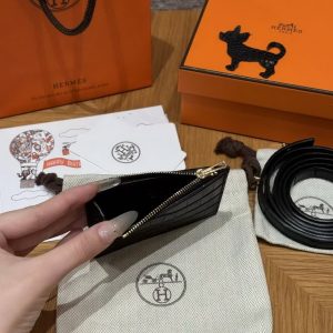 Hermes Constance Slim Wallet Handmade In Matte Alligator Leather from Mississippi Gold Hardware 89 Noir - Image 5