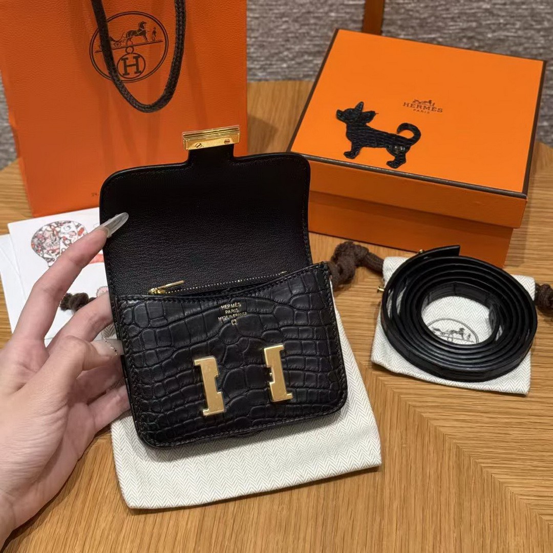 Hermes Constance Slim Wallet Handmade In Matte Alligator Leather from Mississippi Gold Hardware 89 Noir - Image 8