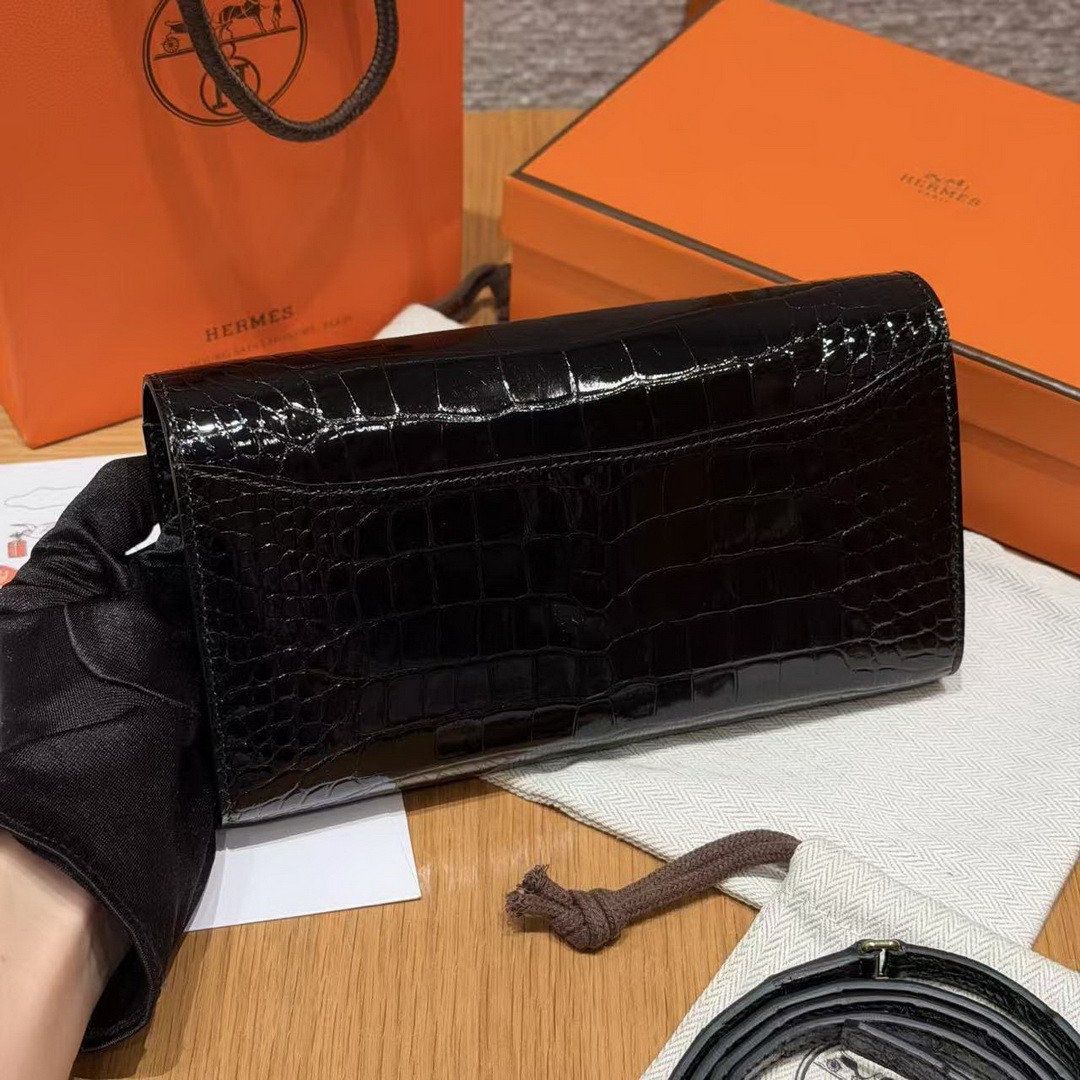 Hermes Constance To Go Wallet Handmade In Bright faced Alligator Leather from Mississippi Enamel Fittings Hardware 89 Nior - Image 2