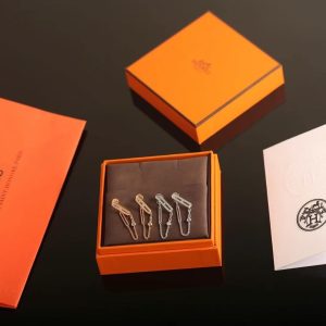 Alternative view of Hermes Chaine d'ancre Chaos Earrings Rose Gold H222516B 00
