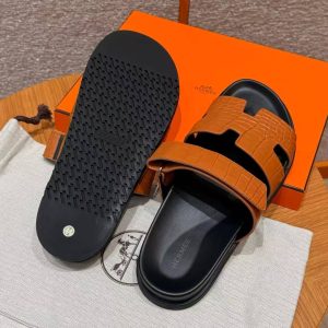 Alternative view of Hermes Chypre Sandal Men Techno-sandal Matte Mississippiensis Alligator Naturel