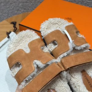 Hermes Chypre Sandal Women Techno-sandal Calfskin With Shearling Lining Brun Fumé Ecru - Image 12