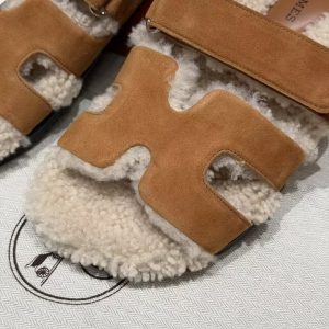 Hermes Chypre Sandal Women Techno-sandal Calfskin With Shearling Lining Brun Fumé Ecru - Image 9
