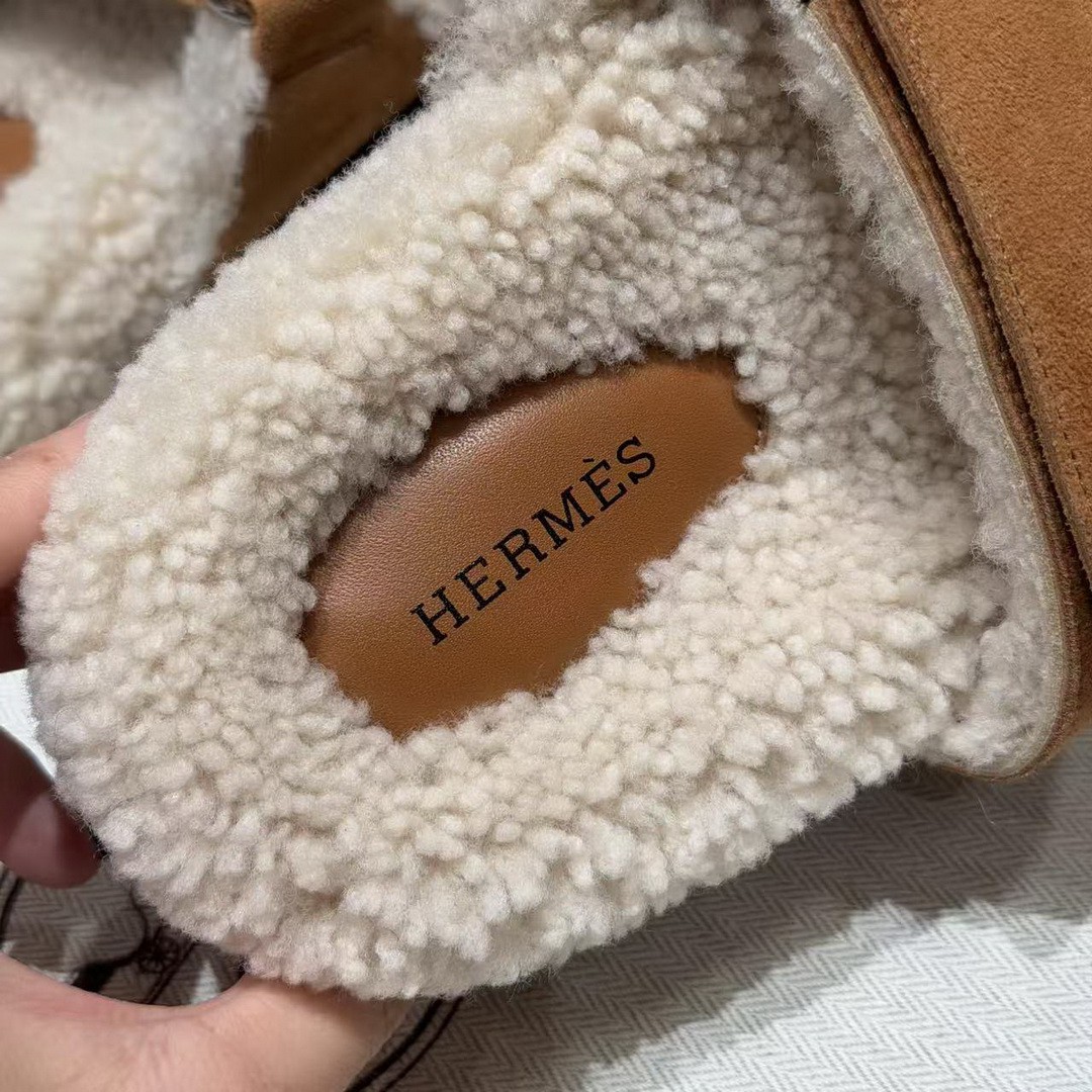 Hermes Chypre Sandal Women Techno-sandal Calfskin With Shearling Lining Brun Fumé Ecru - Image 7