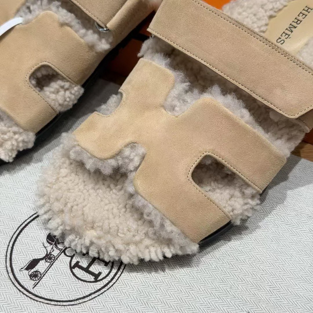 Hermes Chypre Sandal Women Techno-sandal Calfskin With Shearling Lining Cream-coloured Ecru - Image 8