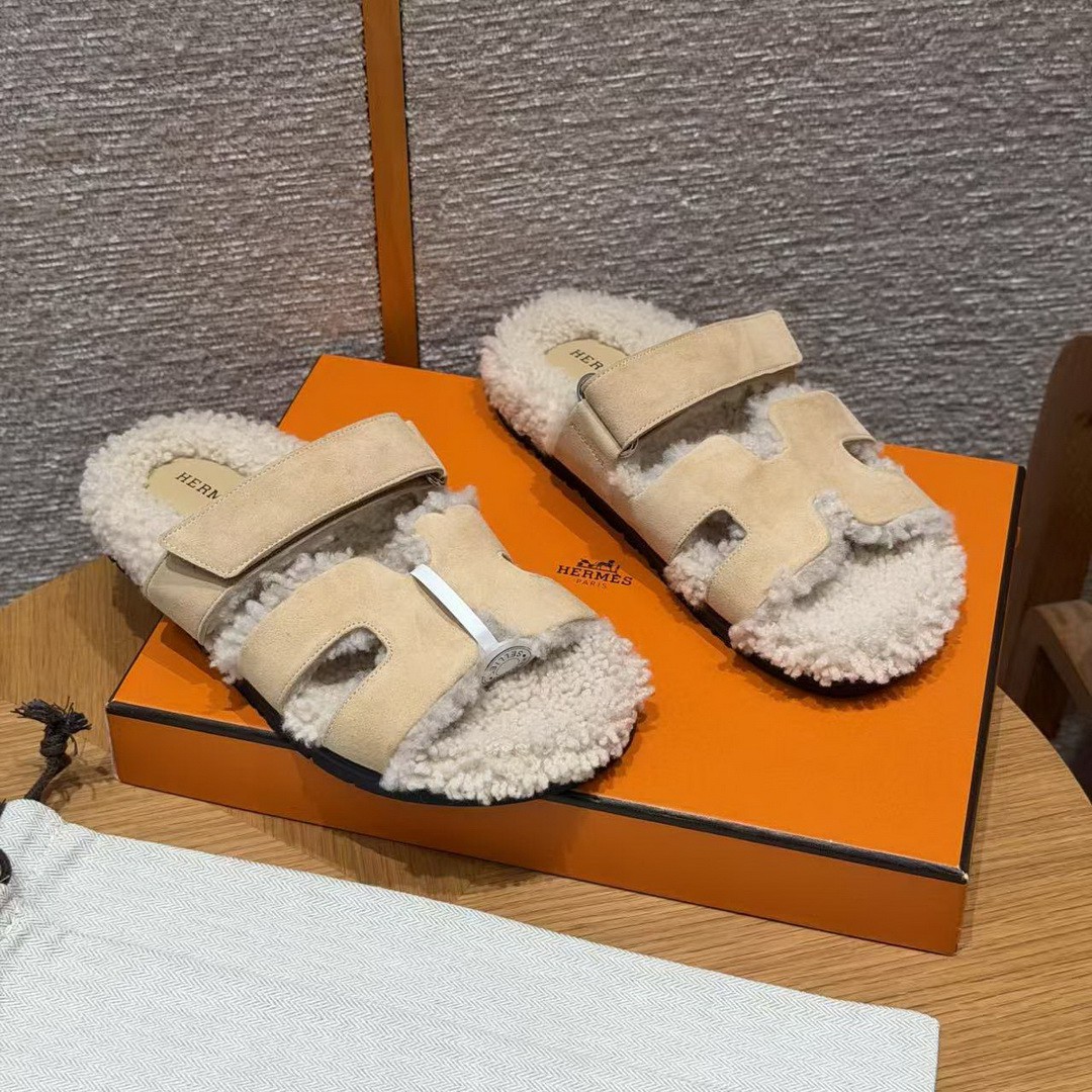 Hermes Chypre Sandal Women Techno-sandal Calfskin With Shearling Lining Cream-coloured Ecru - Image 7