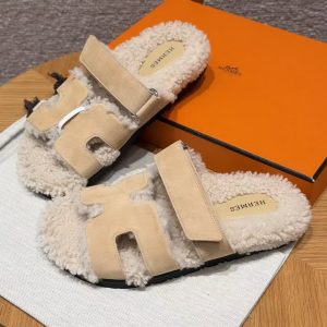 Hermes Chypre Sandal Women Techno-sandal Calfskin With Shearling Lining Cream-coloured Ecru - Image 4