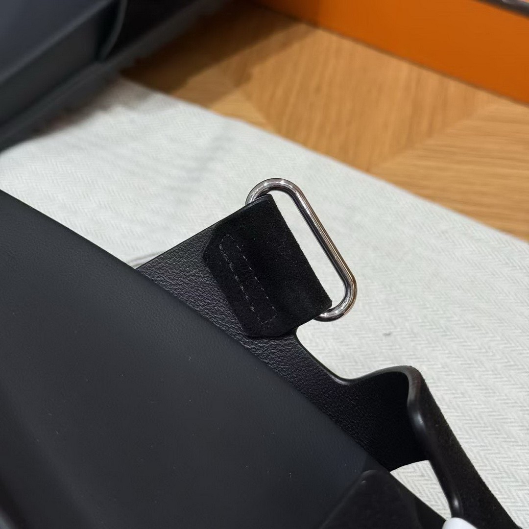 Hermes Chypre Sandal Women Techno-sandal Suede Goatskin Noir - Image 5