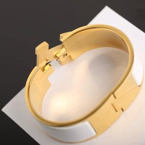 Hermes Clic Clac H Wide Bracelet Plain Enamel Rose Gold Blanc H300001FO31GM - Image 13