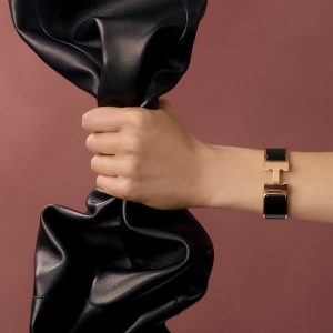 Hermes Clic Clac H Wide Bracelet Plain Enamel Rose Gold Noir H300001FO01GM - Image 7