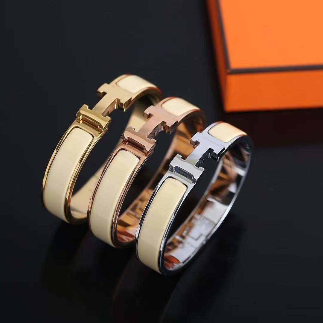 Hermes Clic H Bracelet Plain Enamel Yellow Gold Crème H700001F 85PM - Image 2