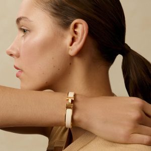 Hermes Clic H Bracelet Plain Enamel Yellow Gold Crème H700001F 85PM - Image 4