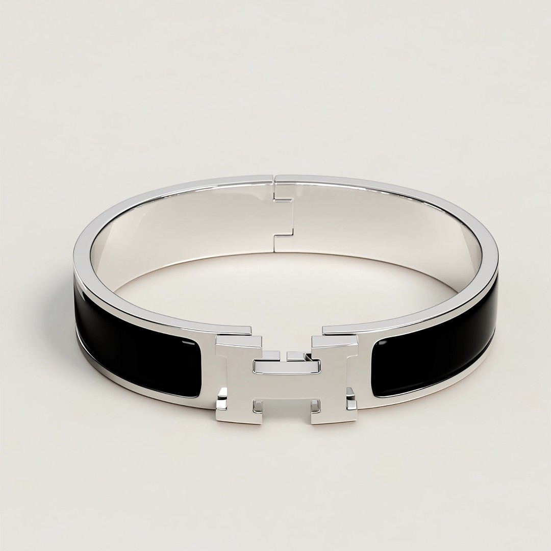 Hermes Clic H Bracelet Plain Enamel Yellow Gold Noir H700001F 01GM - Image 5