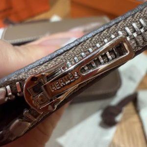 Hermes Constance Slim Wallet Handmade In Epsom Calfskin Leather Silver Hardware 18 Etoupe - Image 7