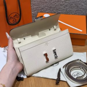 Hermes Constance To Go Wallet Handmade In Epsom Calfskin Leather Enamel Fittings Hardware I2 Nata - Image 8
