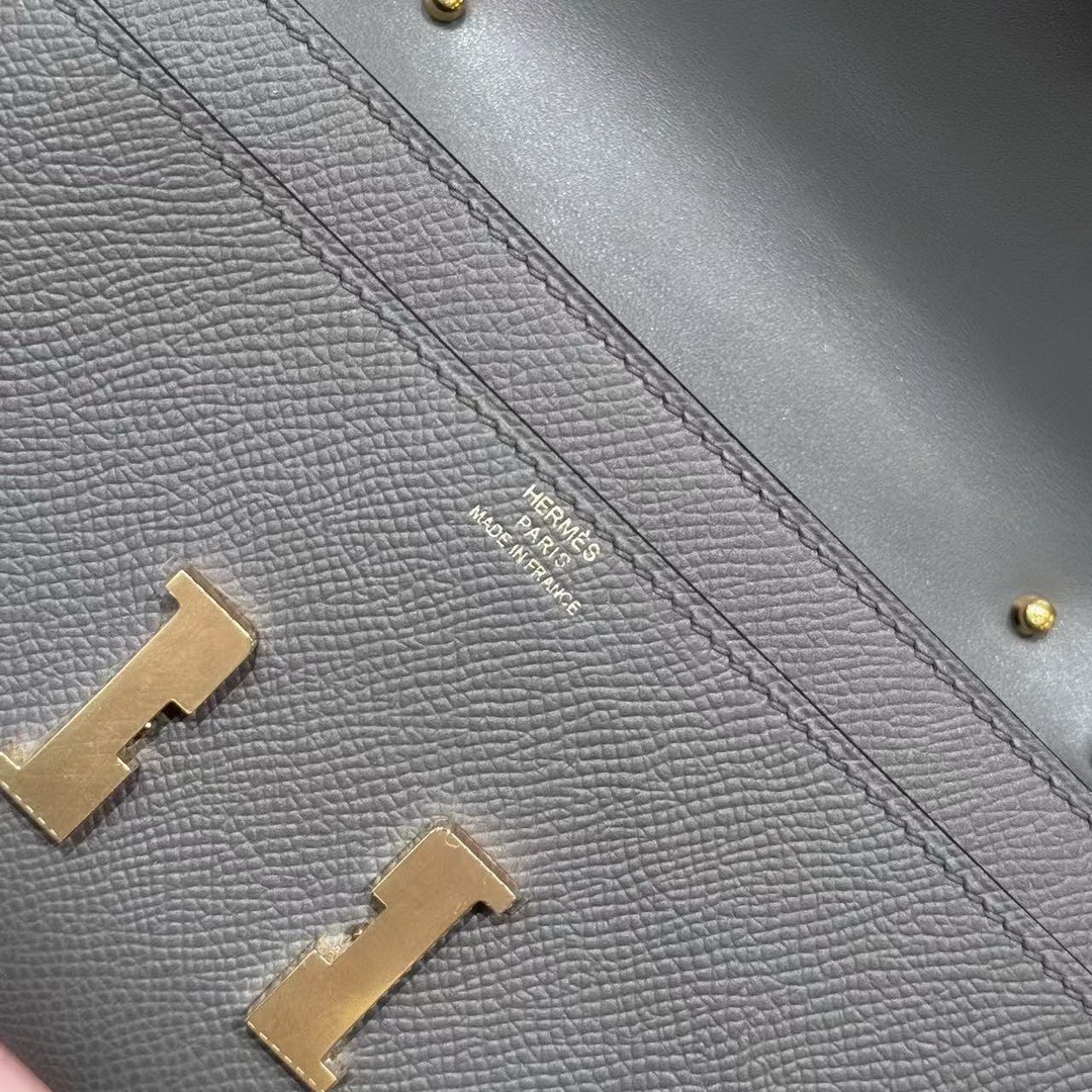 Hermes Constance To Go Wallet Handmade In Epsom Calfskin Leather Gold Hardware 0L Gris Meyer - Image 12