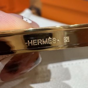 Hermes Constance To Go Wallet Handmade In Epsom Calfskin Leather Gold Hardware 10 Craie - Image 15