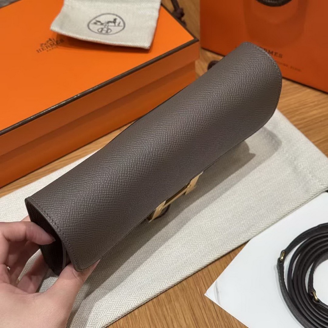 Hermes Constance To Go Wallet Handmade In Togo Calfskin Leather Gold Hardware 8F Girs Etain - Image 15