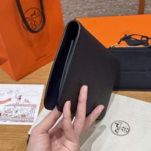 Hermes Dogon Compact Wallet Handmade In Togo Calfskin Leather Gold Hardware 2Z Blue Nuit - Image 4