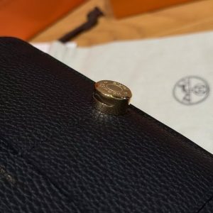Hermes Dogon Compact Wallet Handmade In Togo Calfskin Leather Gold Hardware 89 Noir - Image 4