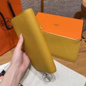 Hermes Dogon Compact Wallet Handmade In Togo Calfskin Leather Gold Hardware 9D Jaune Ambre - Image 14