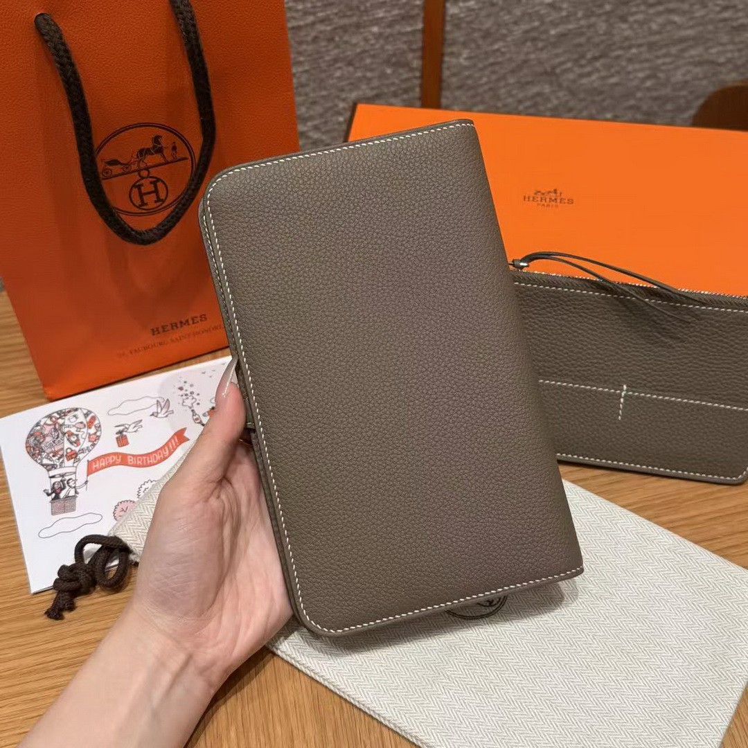 Hermes Dogon Compact Wallet Handmade In Togo Calfskin Leather Silver Hardware 18 Etoupe - Image 2