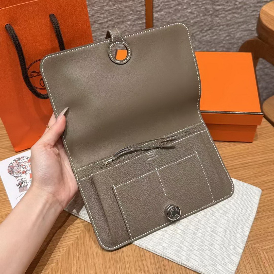 Hermes Dogon Compact Wallet Handmade In Togo Calfskin Leather Silver Hardware 18 Etoupe - Image 13