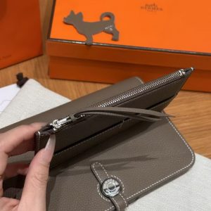 Hermes Dogon Compact Wallet Handmade In Togo Calfskin Leather Silver Hardware 18 Etoupe - Image 9