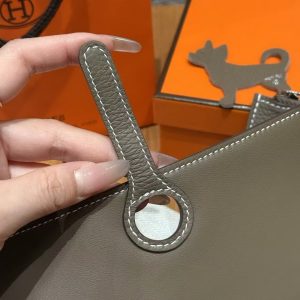 Hermes Dogon Compact Wallet Handmade In Togo Calfskin Leather Silver Hardware 18 Etoupe - Image 3