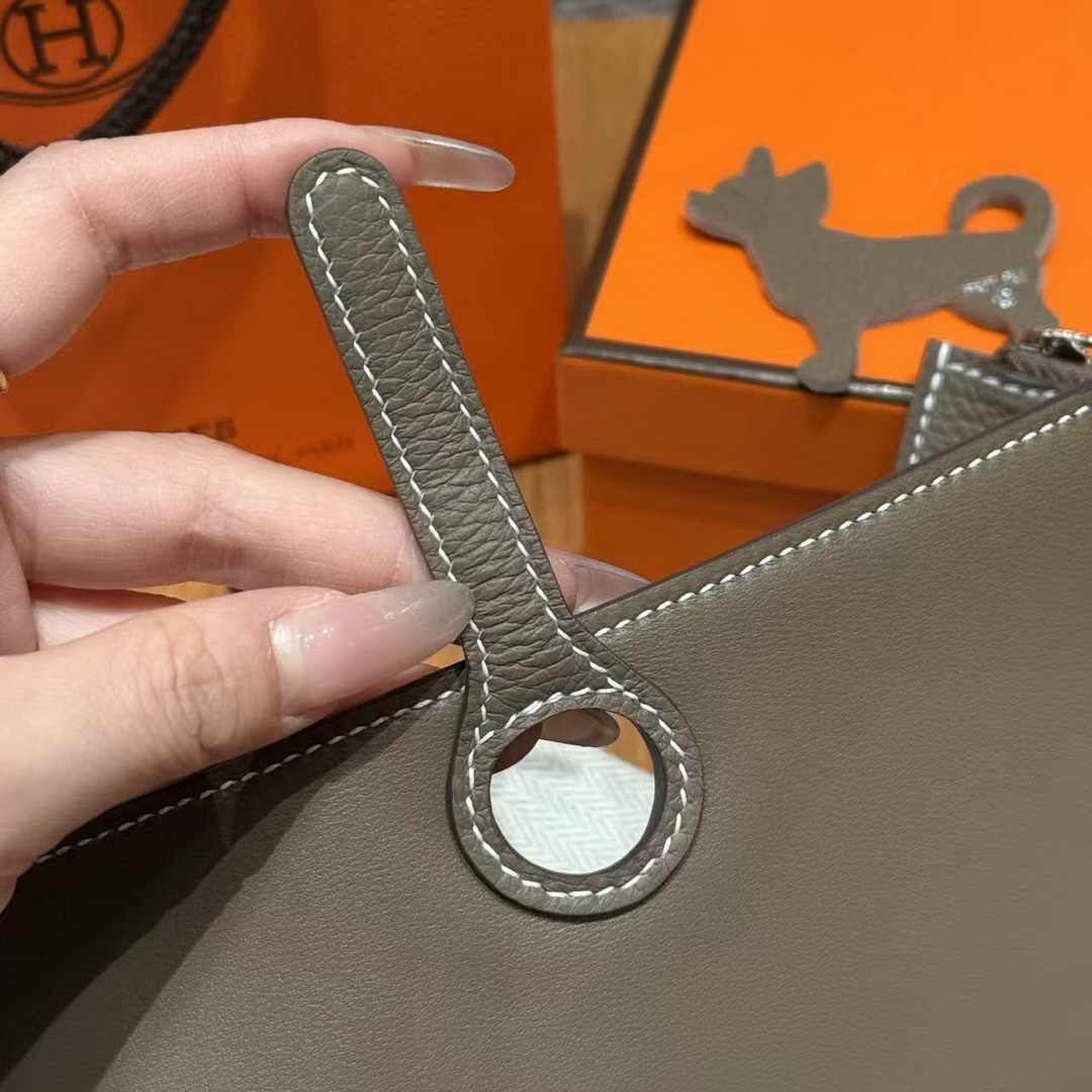 Hermes Dogon Compact Wallet Handmade In Togo Calfskin Leather Silver Hardware 18 Etoupe - Image 3
