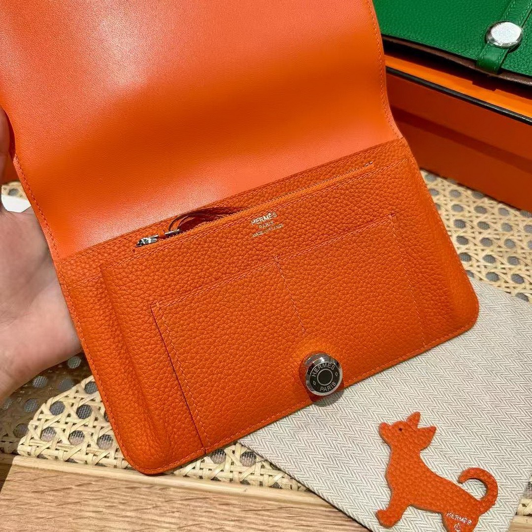 Hermes Dogon Compact Wallet Handmade In Togo Calfskin Leather Silver Hardware 93 Orange - Image 9