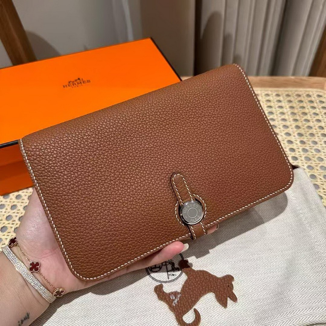 Hermes Dogon Compact Wallet Handmade In Togo Calfskin Leather Silver Hardware ck37 Gold