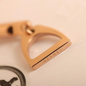 Hermes Etrier Bracelet Rose Gold Swift Calfskin and Metal Étoupe H100016FO18T2 - Image 3
