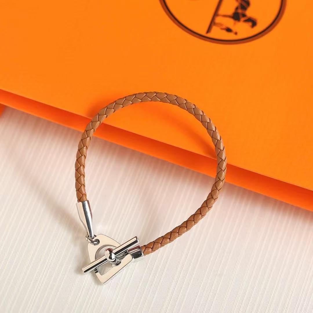 Hermes Etrier Bracelet Rose Gold Swift Calfskin and Metal Gold H100016FO37T2 - Image 8