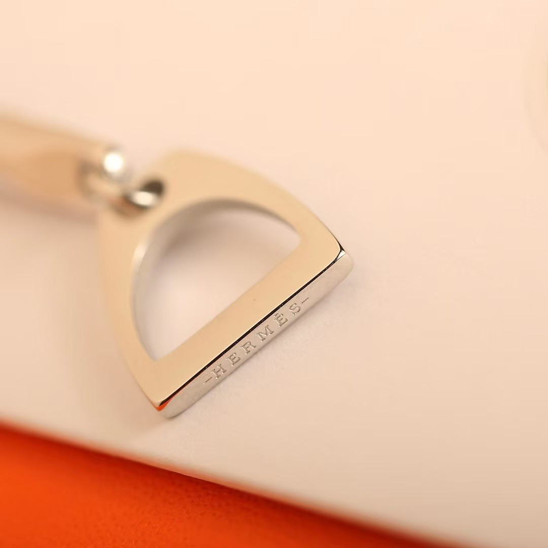 Hermes Etrier Bracelet Rose Gold Swift Calfskin and Metal Navy H100016FO7UT2 - Image 11