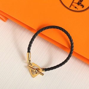 Hermes Etrier Bracelet Yellow Gold Swift Calfskin and Metal H100016F 89T2 - Image 14