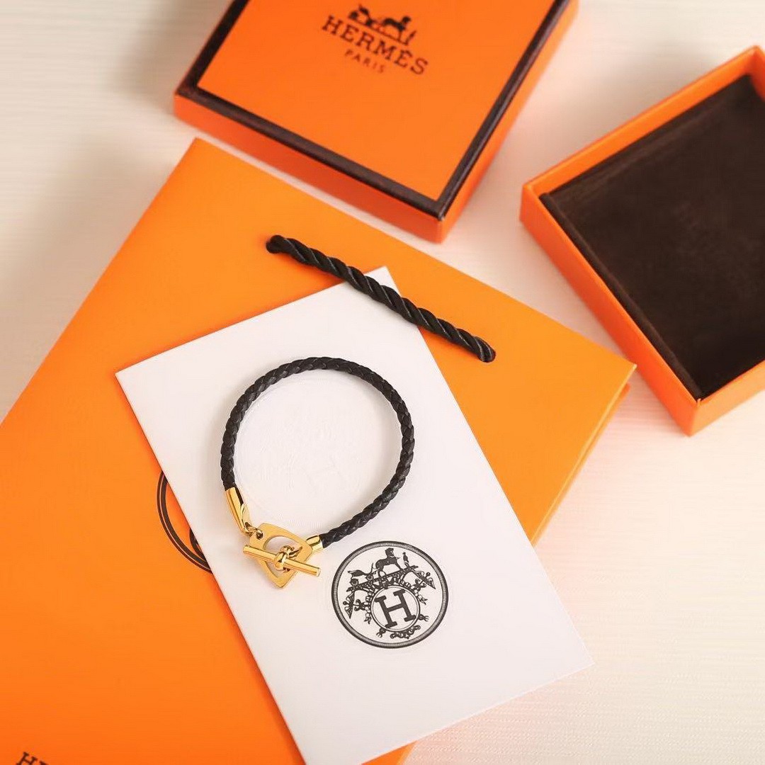 Hermes Etrier Bracelet Yellow Gold Swift Calfskin and Metal H100016F 89T2 - Image 10
