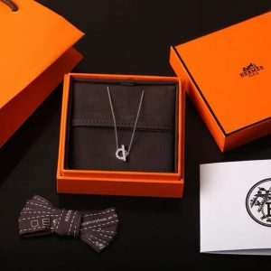 Alternative view of Hermes Finesse Pendant Necklace White Gold With Diamonds H219310B 00